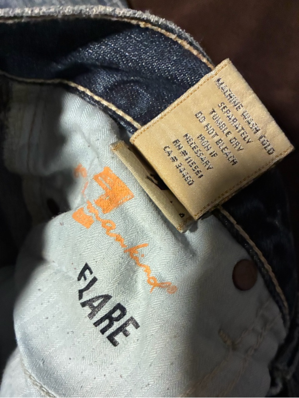 7 for all Mankind brand, size 27, 100% cotton, flare, distressed denim jeans - Picture 10 of 15